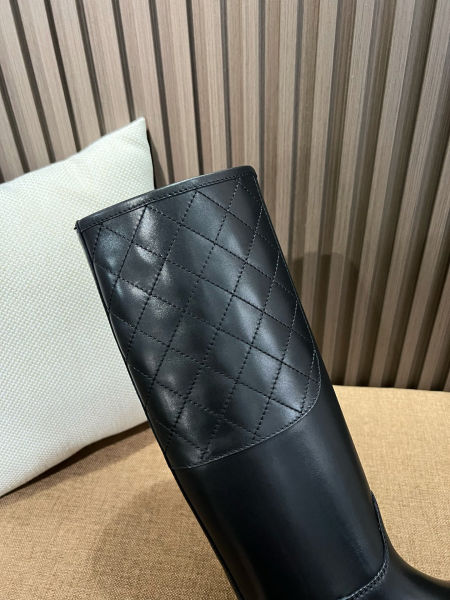 샤넬 퀼팅 카프스킨 롱 부츠