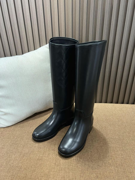 샤넬 퀼팅 카프스킨 롱 부츠