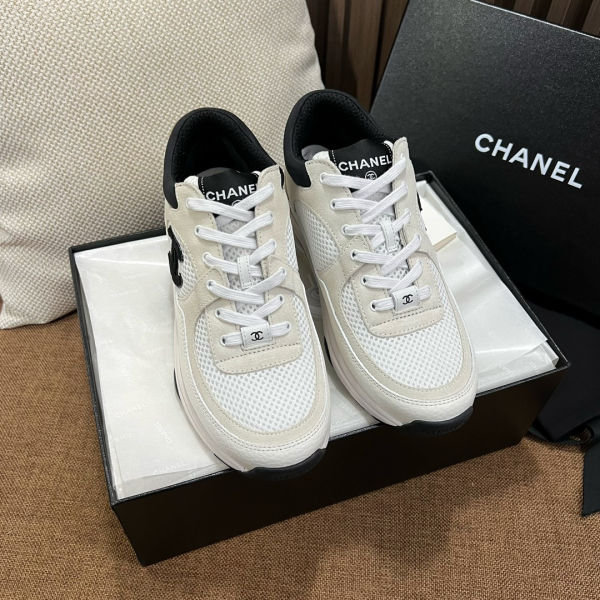 샤넬 카프스킨 스니커즈