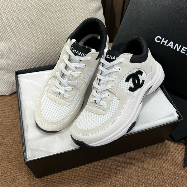 샤넬 카프스킨 스니커즈