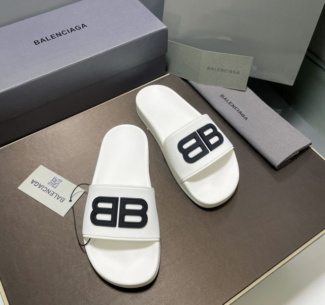 발렌시아가 클래식 슬리퍼