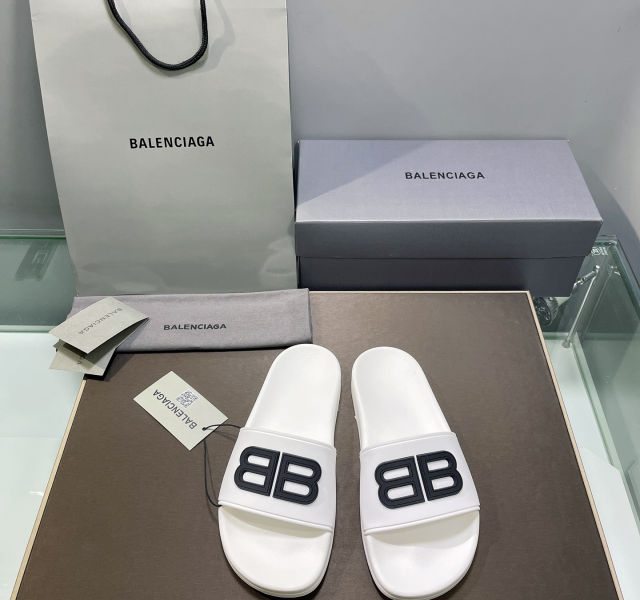 발렌시아가 클래식 슬리퍼