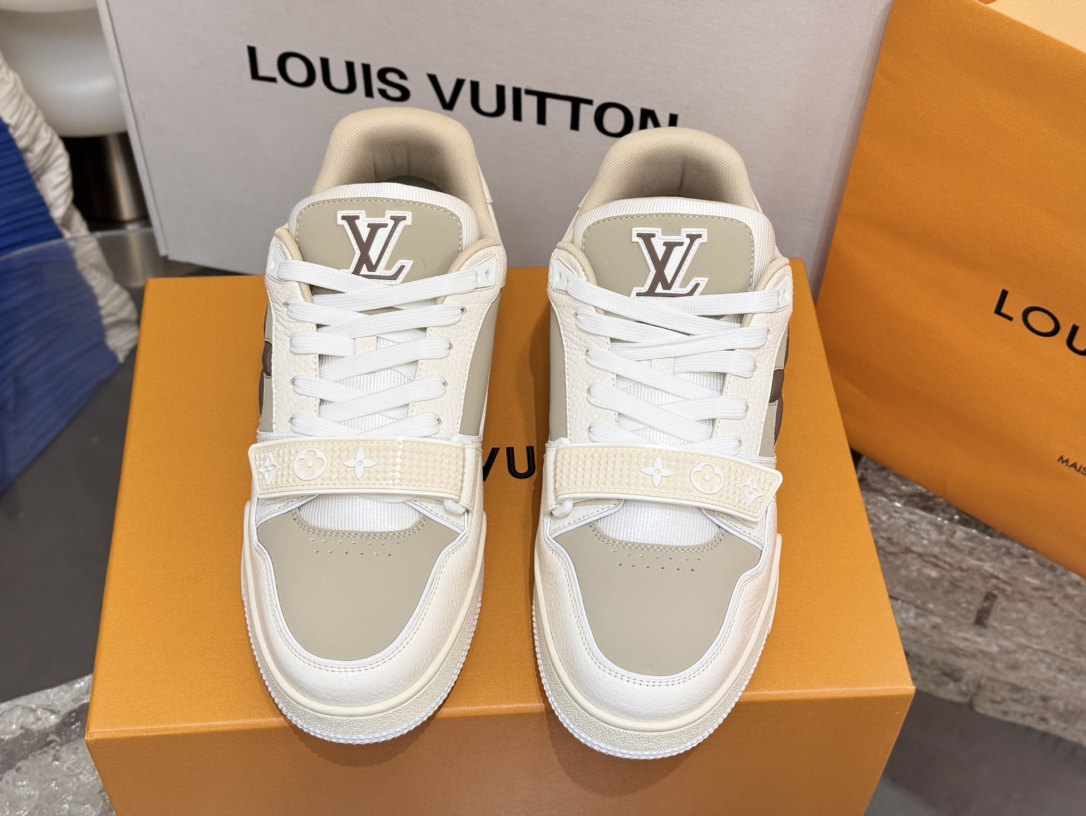 [152] L. LV 점보 프라워 트레이너 배색 스니커즈 베이지