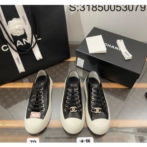 ㅅ*넬 CC로고 에나멜 스니커즈 블랙 3.5cm