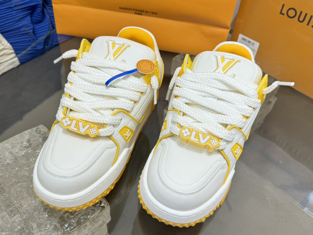 [152] L. LV 트레이너 맥시 스니커즈 옐로우