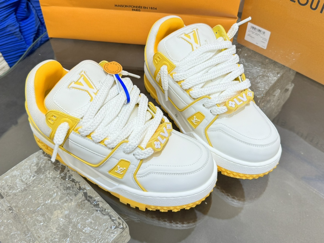 [152] L. LV 트레이너 맥시 스니커즈 옐로우