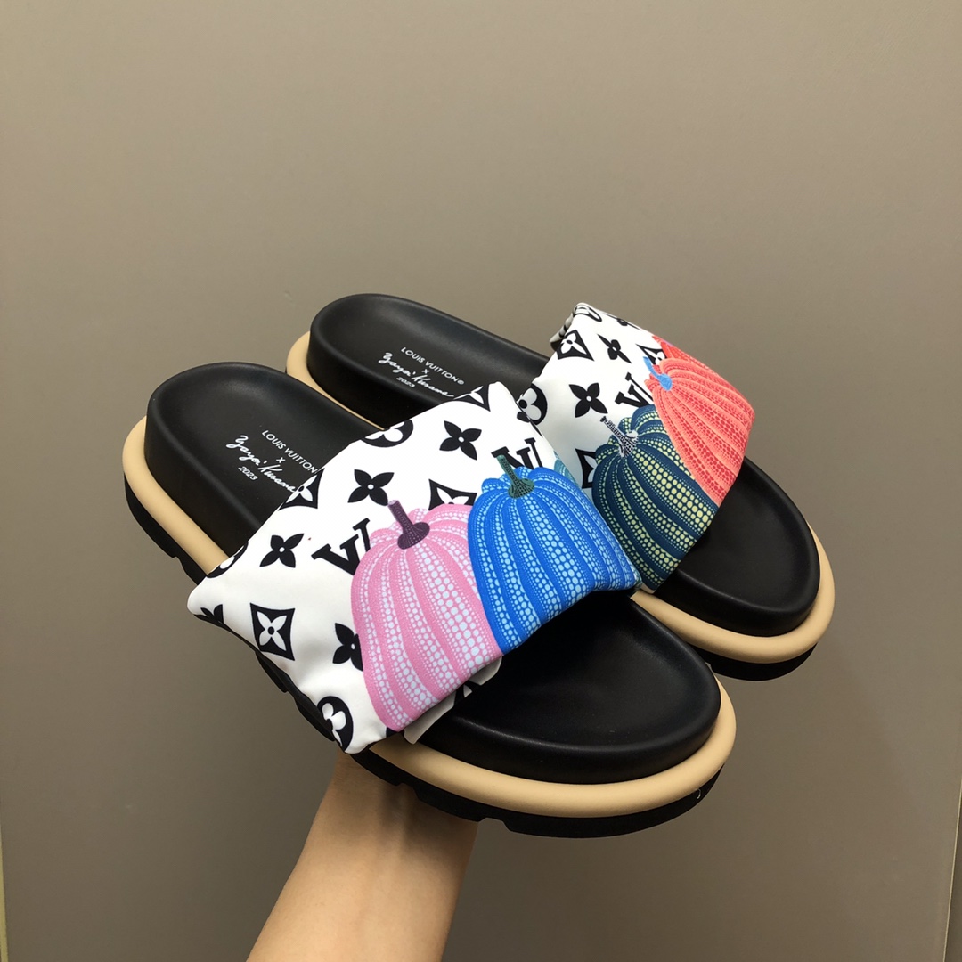 루이비통 YK 모노그램 호박 슬리퍼 4컬러