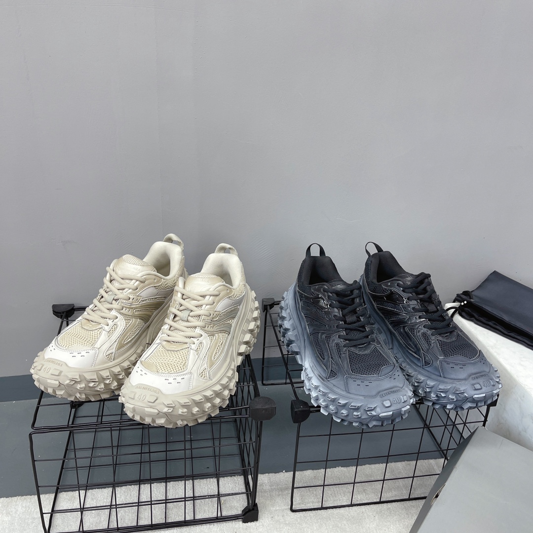 발렌시아가 타이어 솔 2컬러