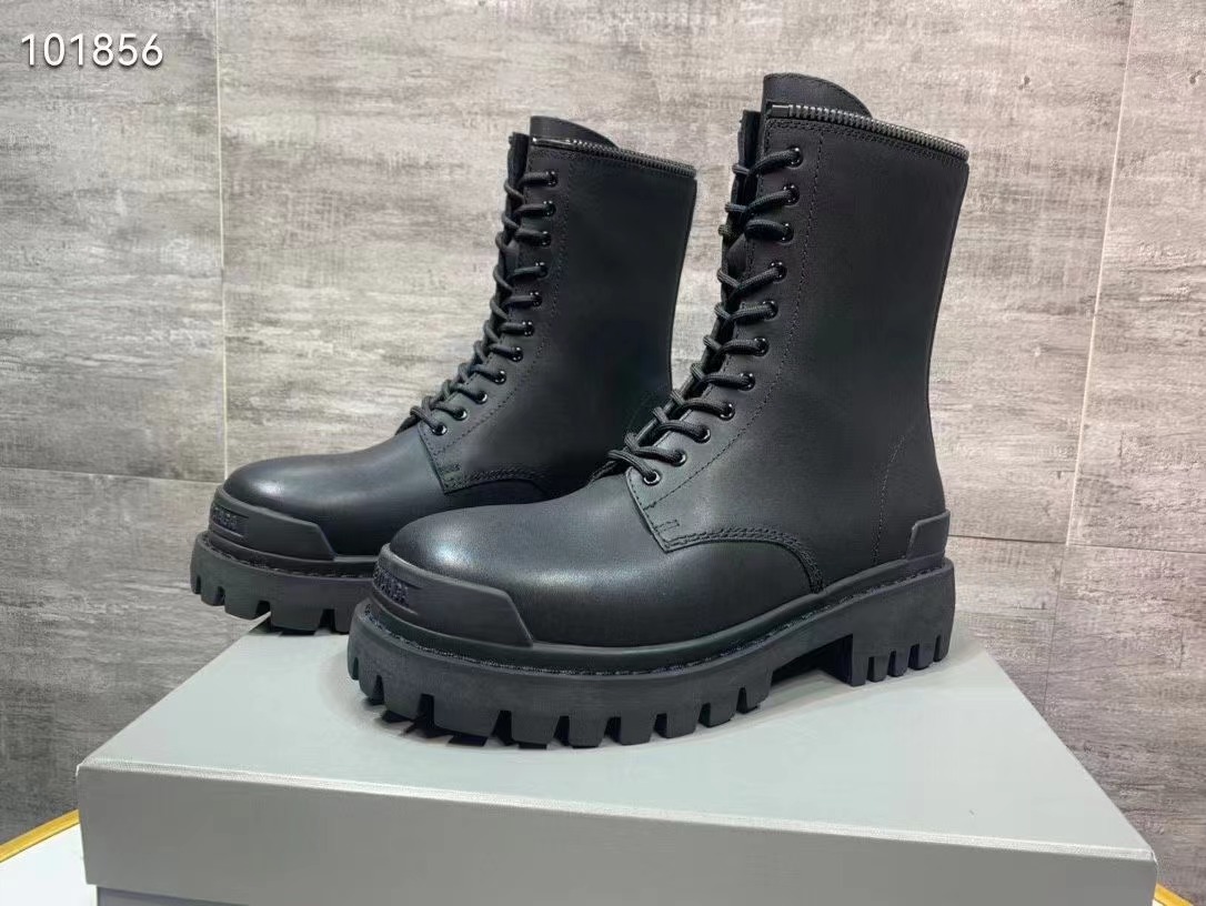 발렌시아가 레이스업 앵클 부츠 블랙