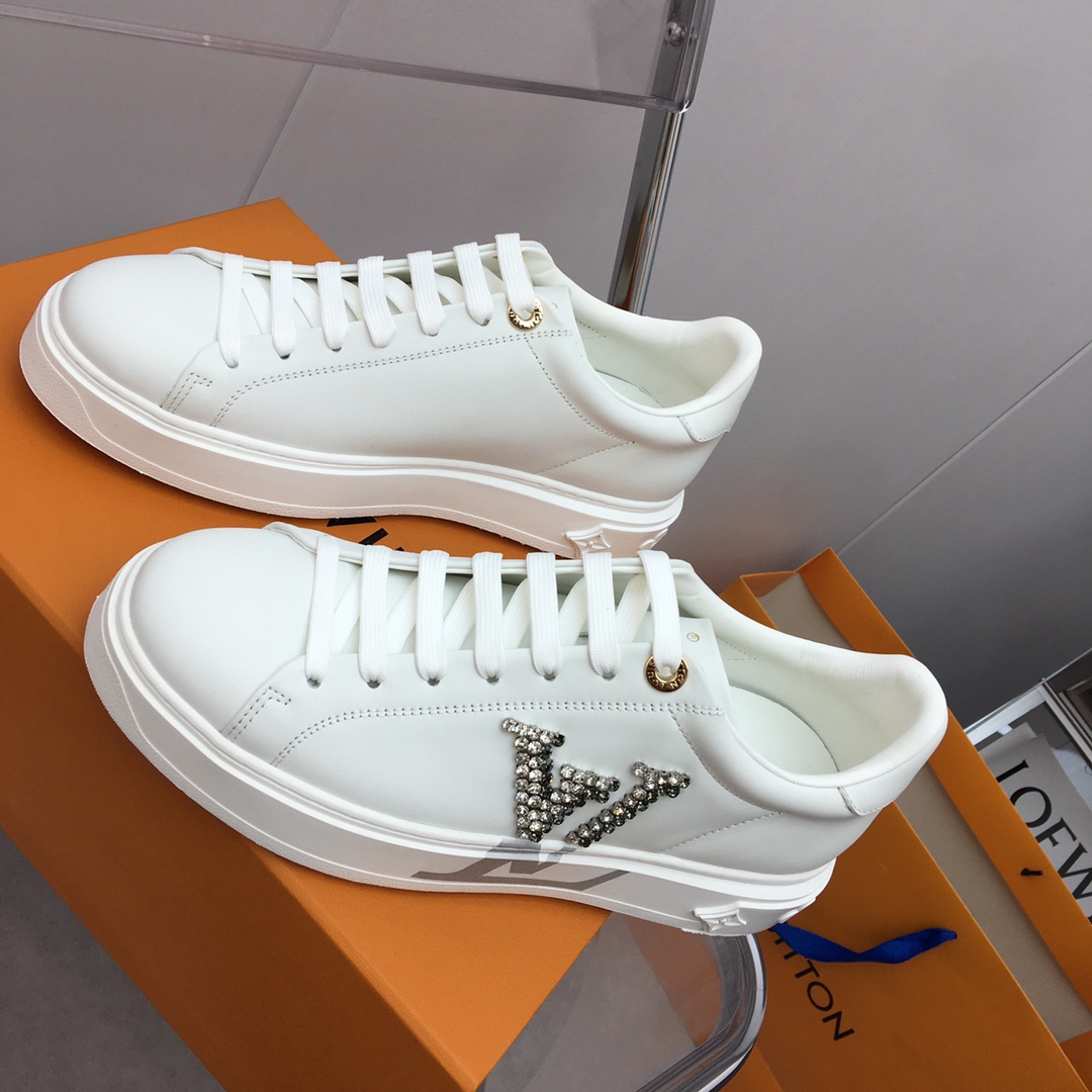 L. 큐빅 LV 로고 스니커즈 화이트 (여성용)