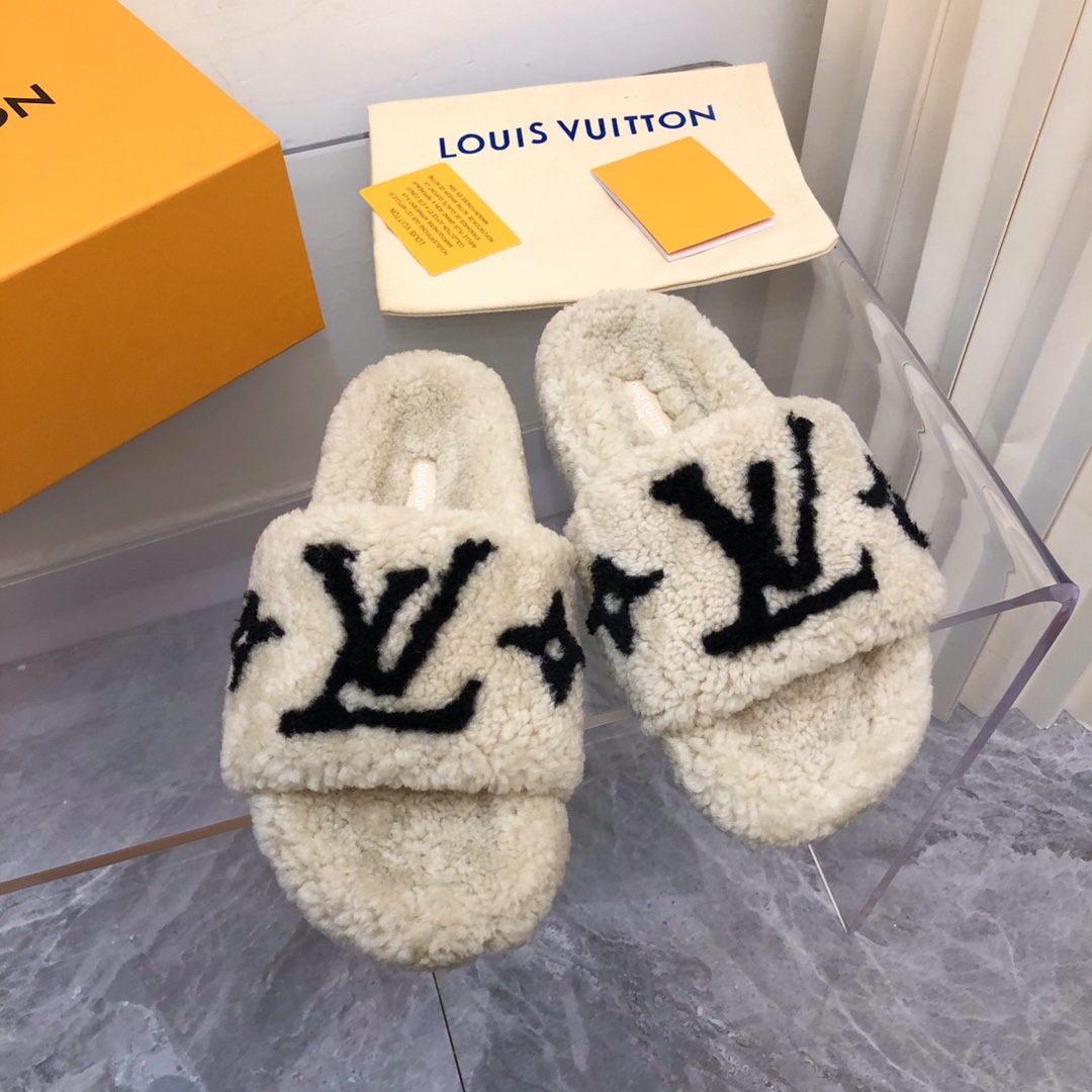 L. LV 로고 양털 슬리퍼 3컬러  (여성용)