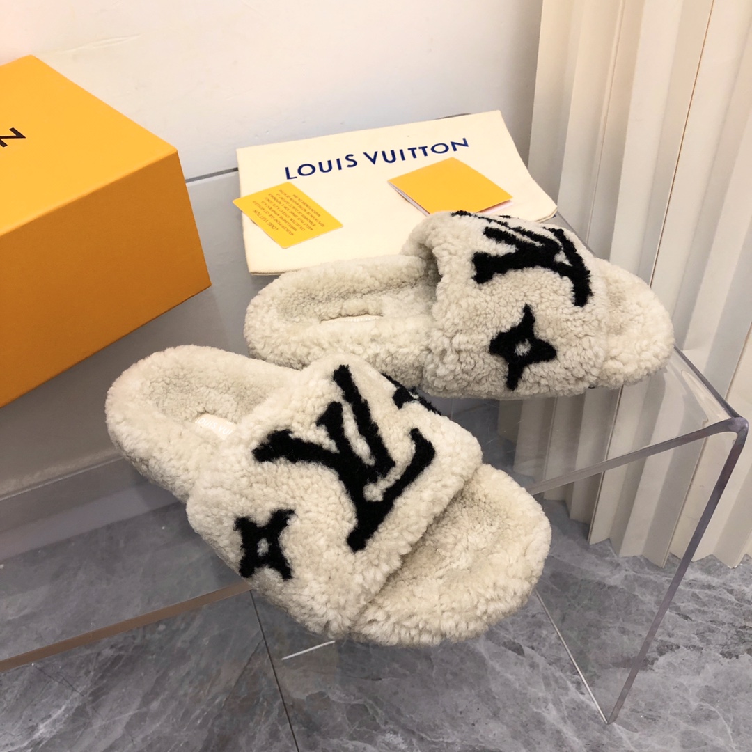L. LV 로고 양털 슬리퍼 3컬러  (여성용)