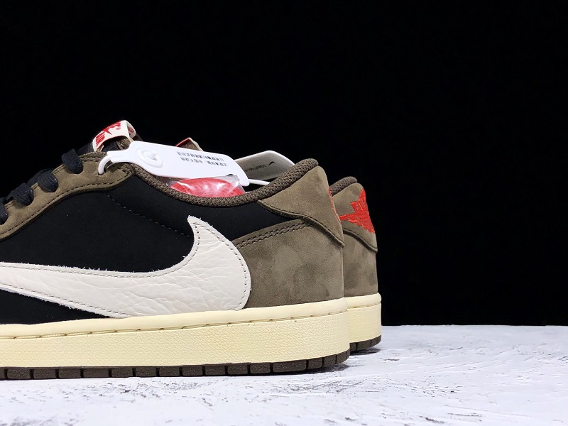 N. AJ1스캇로우