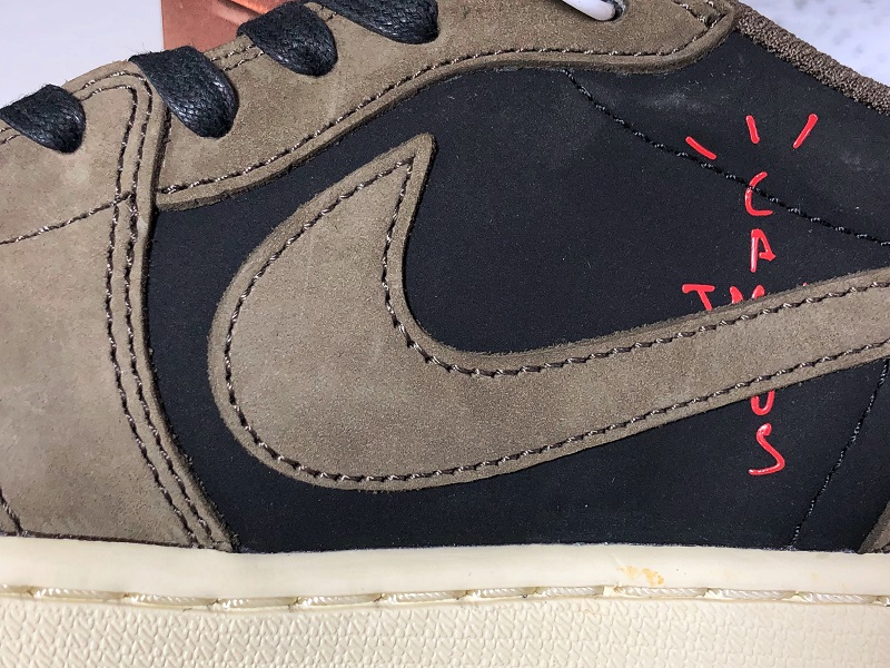 N. AJ1스캇로우