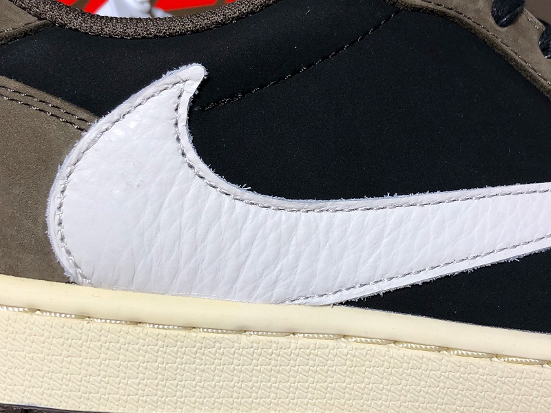 N. AJ1스캇로우